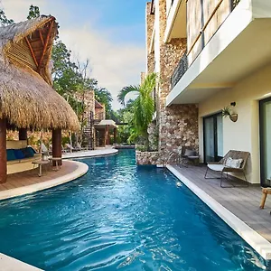 Premium Condo With Private Terrace And Pool View México
