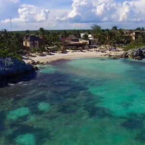 Piedra Escondida Tulum